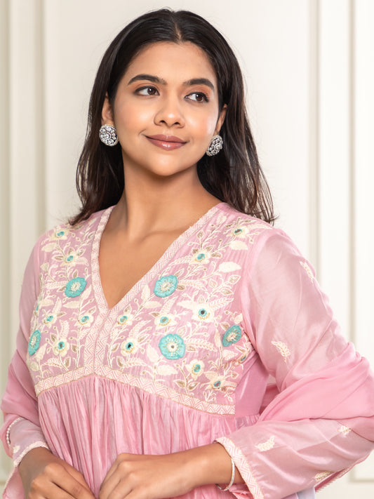 Stylish Blush Pink Naira Cut Dress by Ishtara – Perfect for Any Occasion