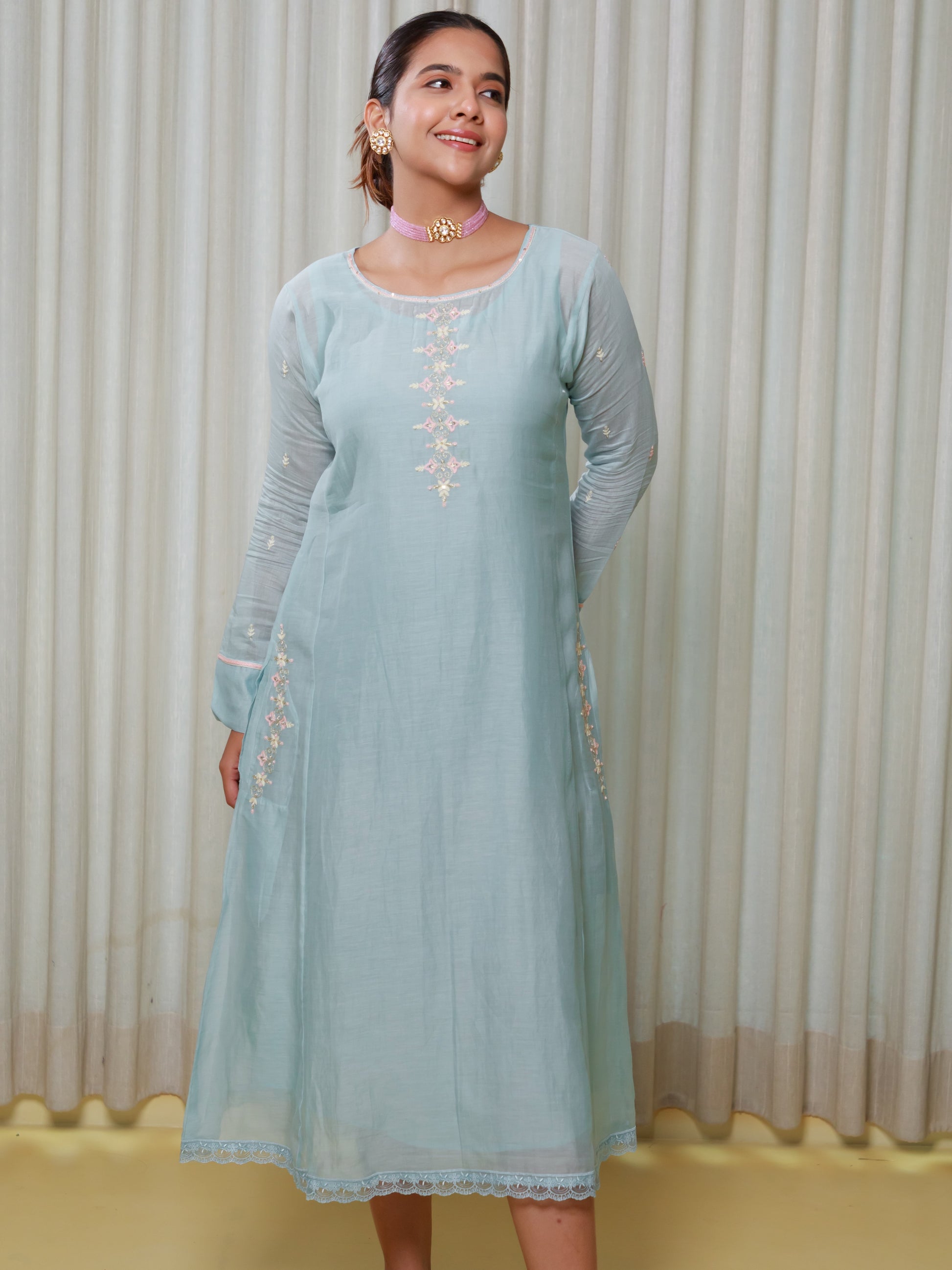 Ishtara Pastel Blue Tunic with Side Pocket – Effortless Style and Elegance