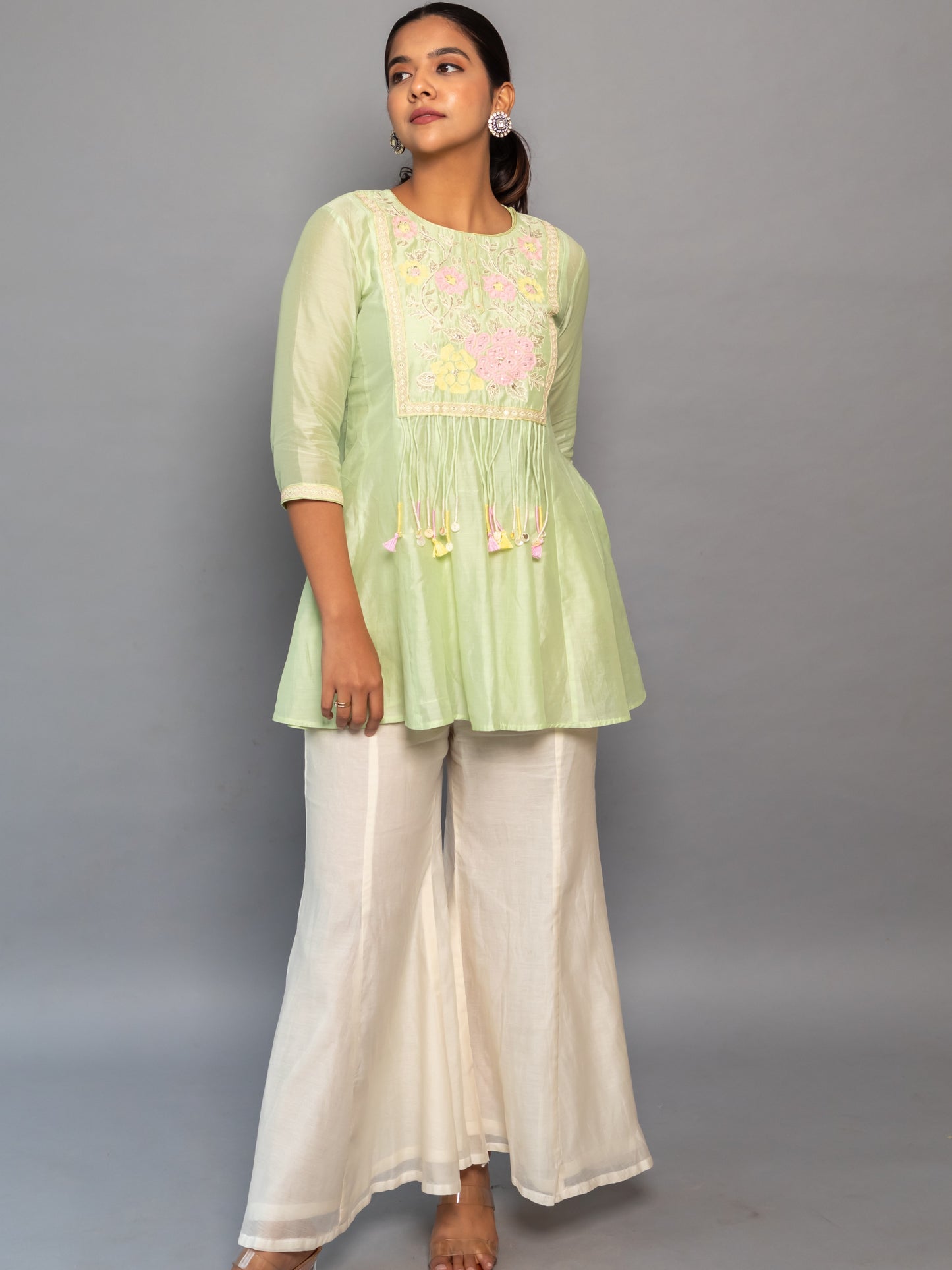 Elegant Pastel Green and Off-White Kali Set – Ishtara’s Ethnic Wear for Any Occasion